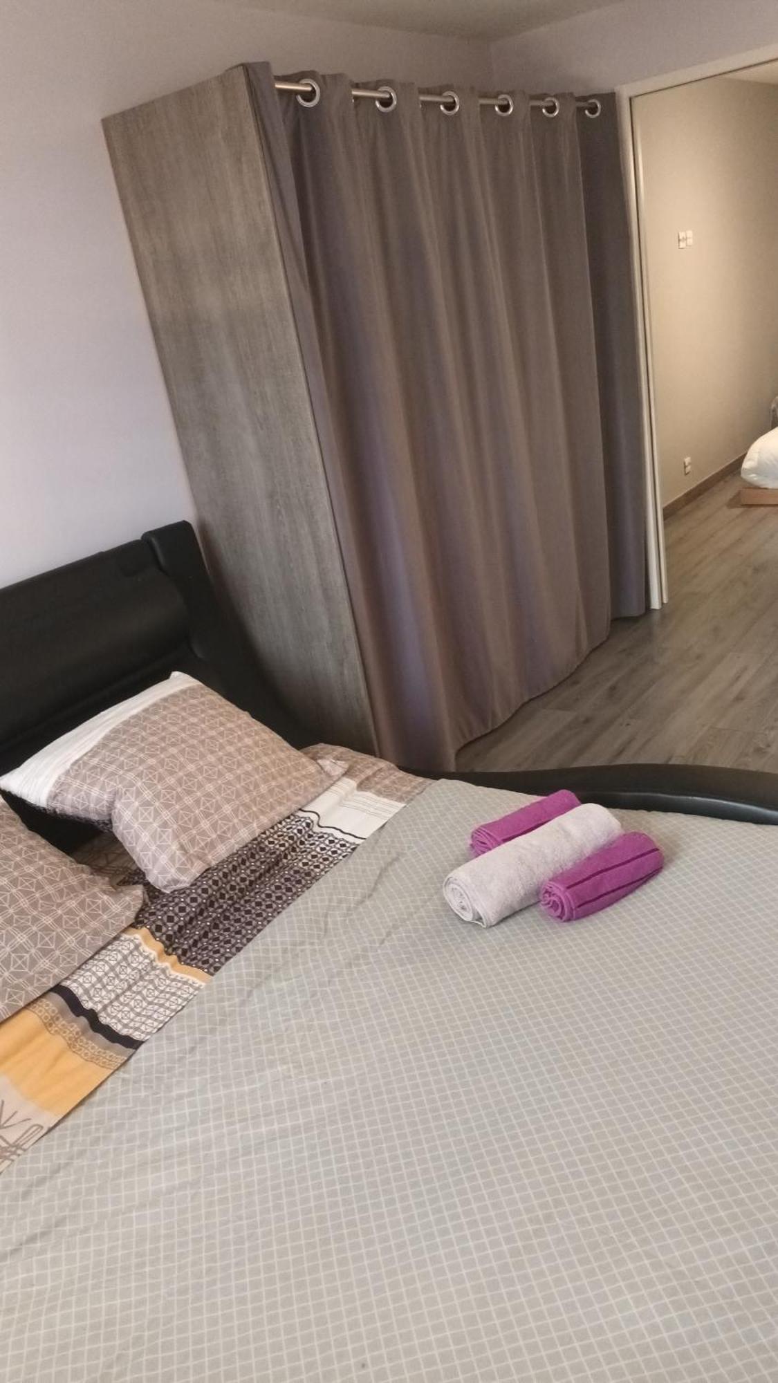 Maison En Ville กรองด์-ซินธ์ ภายนอก รูปภาพ